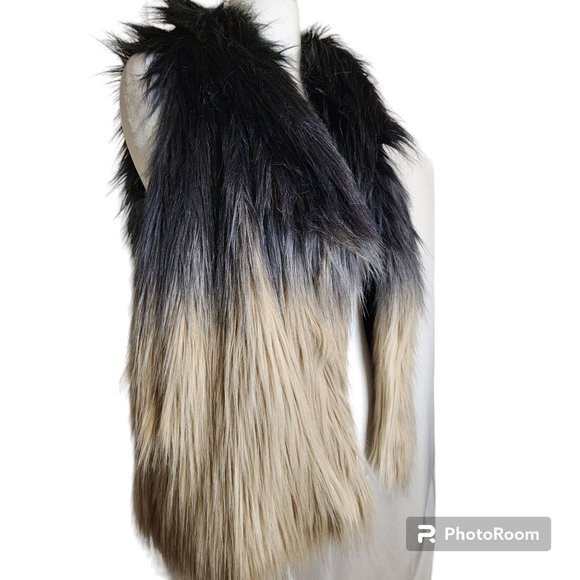 #066. NWT Black and Tan Ombre Faux Fur Vest-Buffalo by David Bitton - Picture 7 of 9